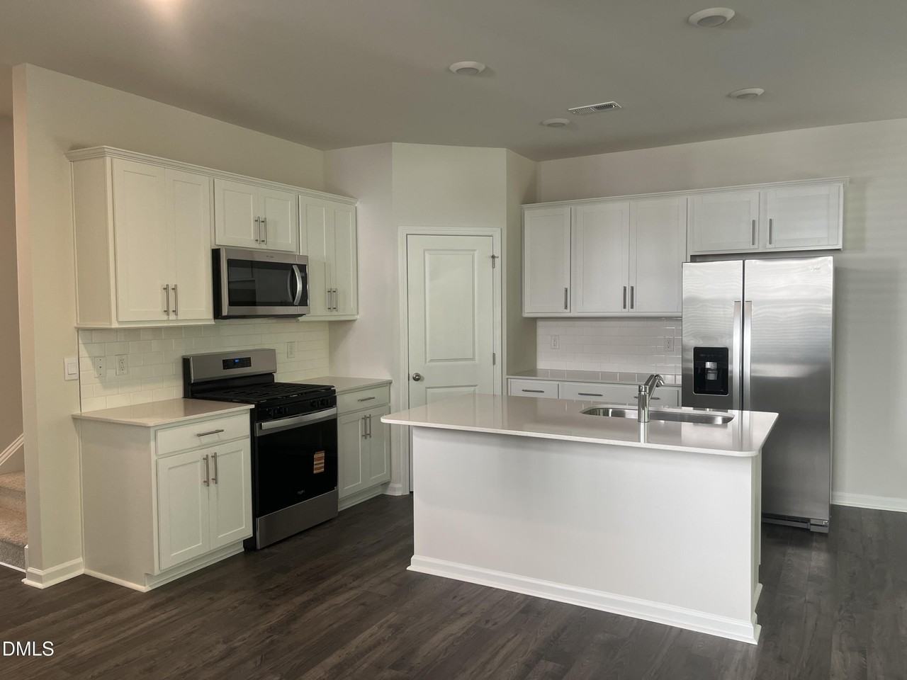 1917 Hinesley Dr - Photo 6 of 21