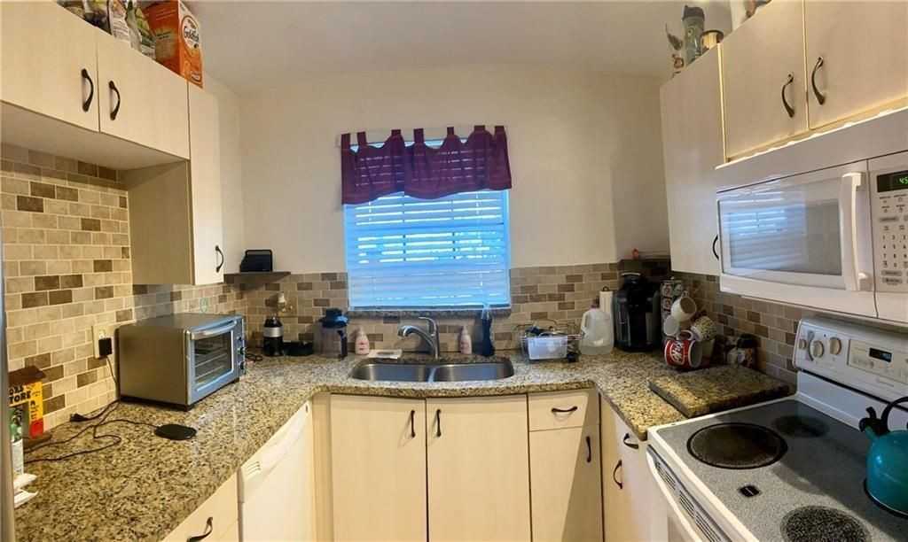 5033 Sw 121st Ter - Photo 2 of 6