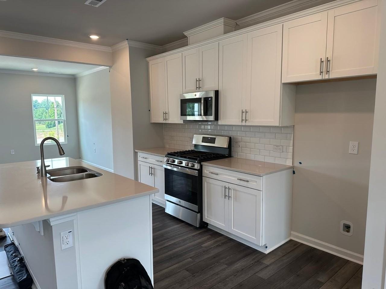 613 Gimari Dr - Photo 5 of 35