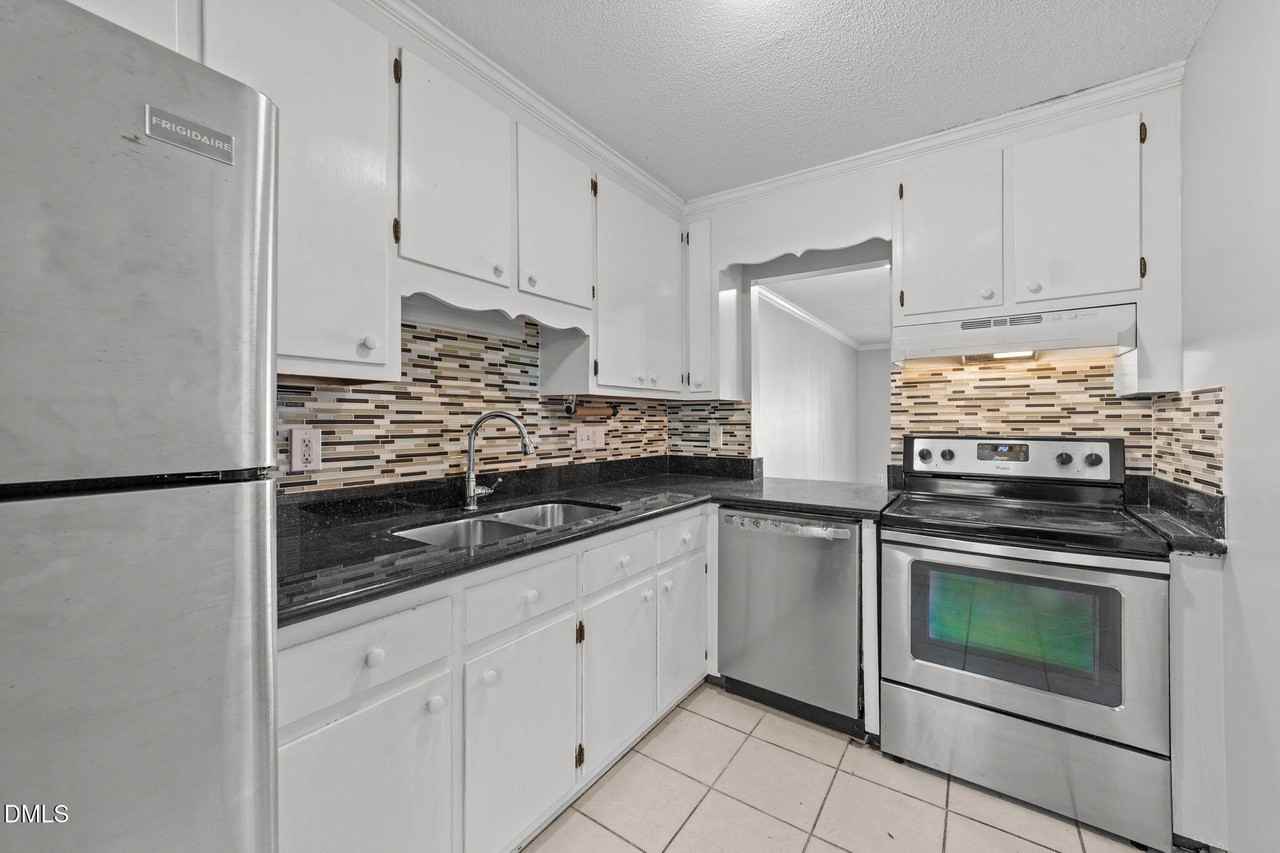 4334 American Dr - Photo 4 of 14