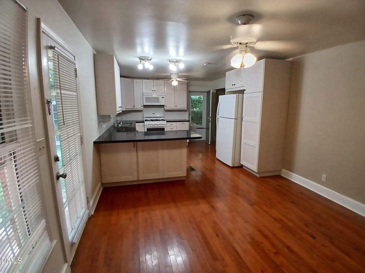 2213 Morehead Ave - Photo 6 of 29