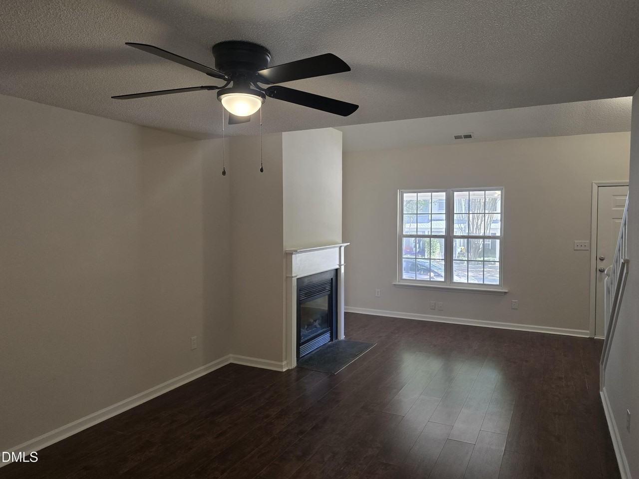 241 Commons Drive - Photo 6 of 20