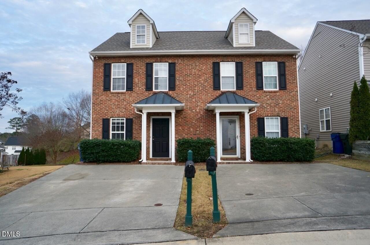 2444 Pumpkin Ridge Way - Photo 2 of 19