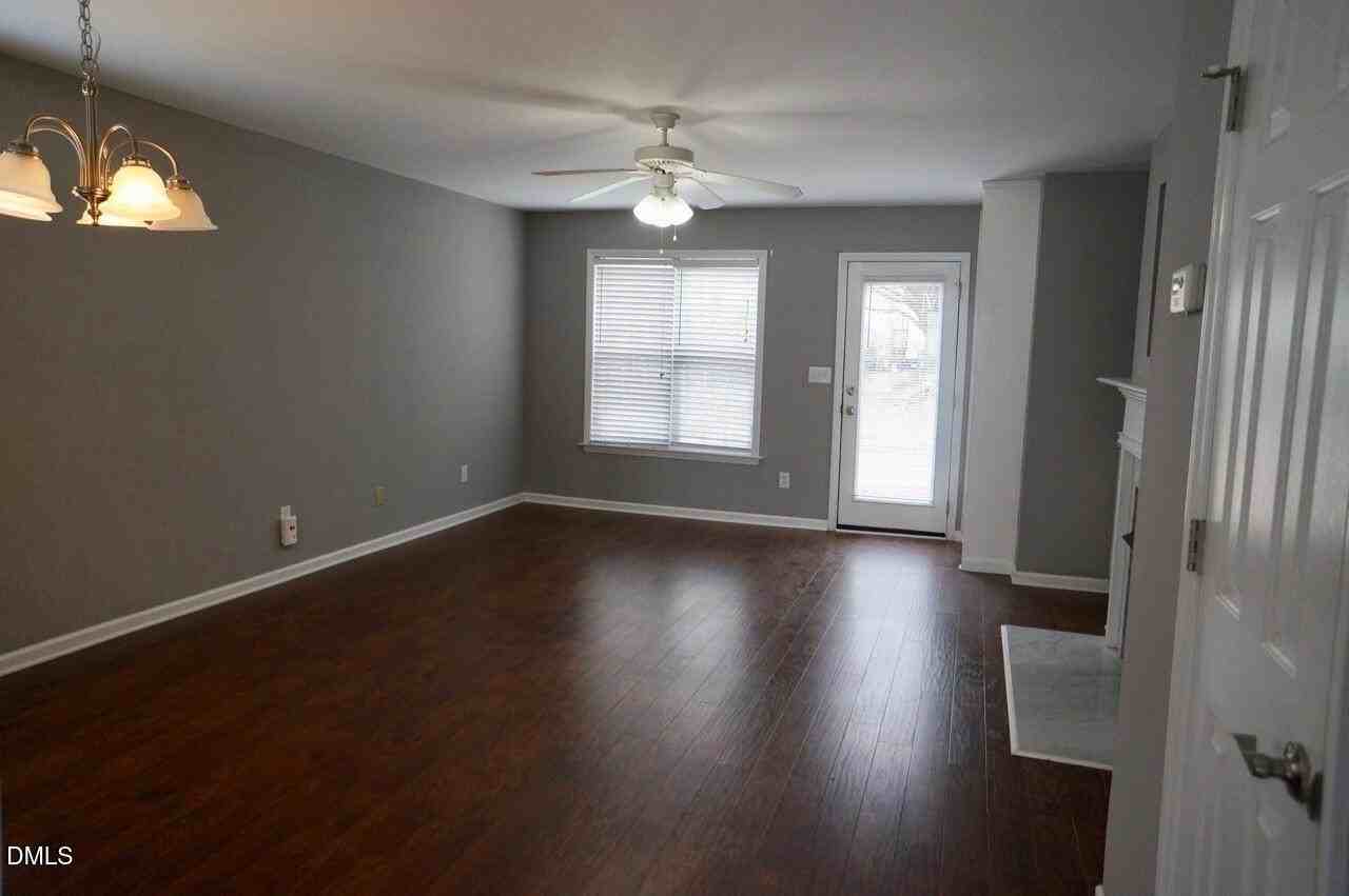 2444 Pumpkin Ridge Way - Photo 6 of 19