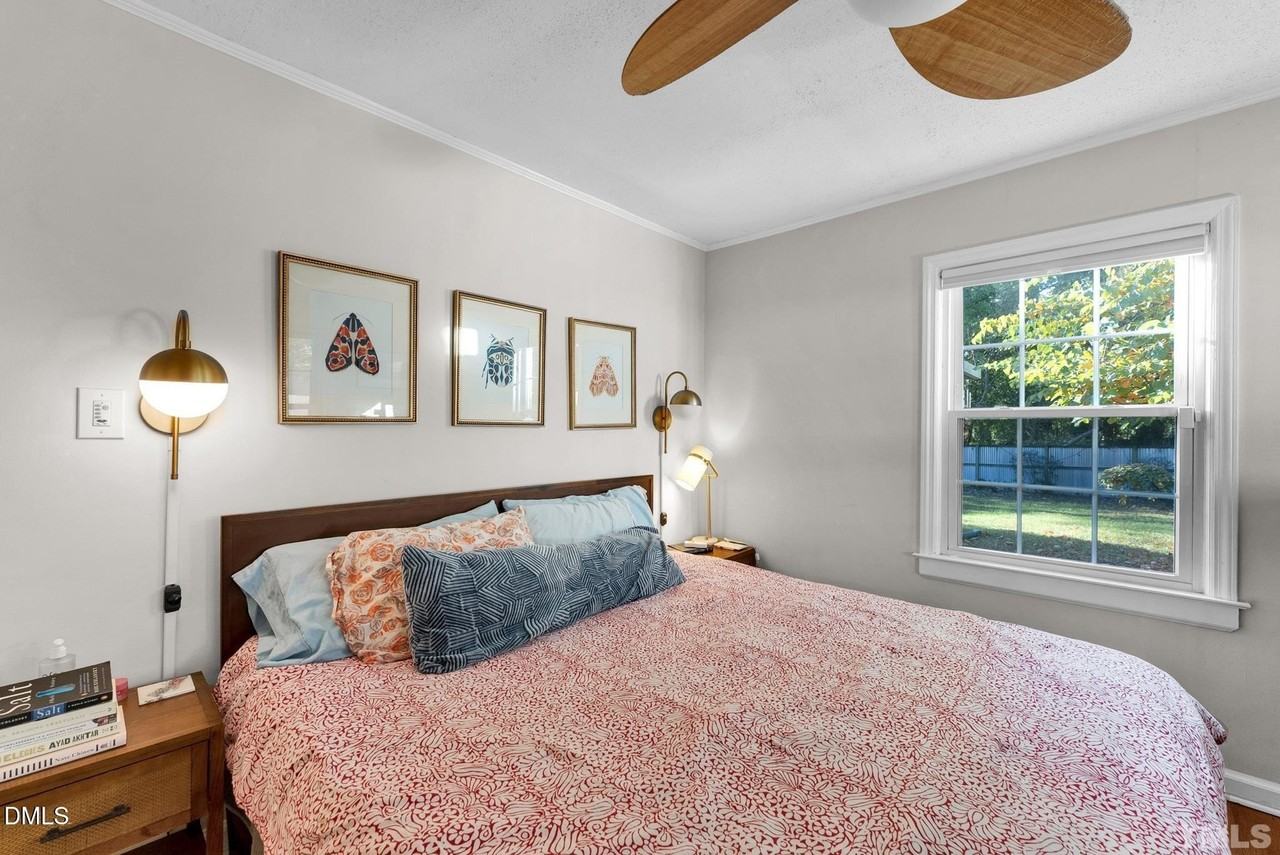 2106 Tudor Pl - Photo 5 of 11