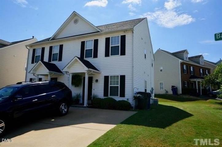 2404 Bay Harbor Dr - Photo 2 of 17