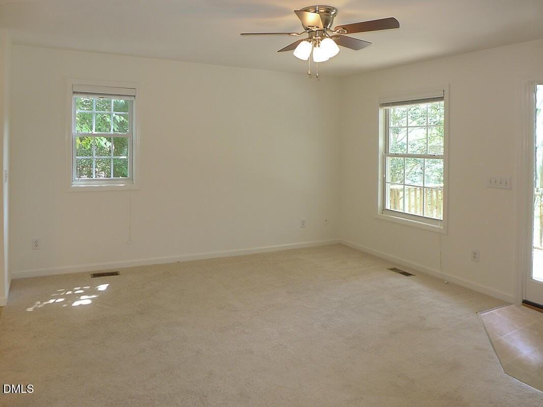 400 West Poplar Avenue - Photo 6 of 20