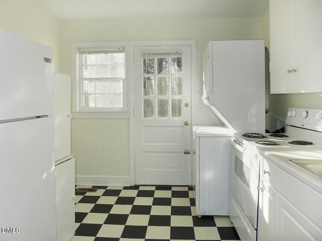 906 Dawes Street #A - Photo 4 of 10