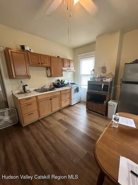 102 Green St - Photo 5 of 18