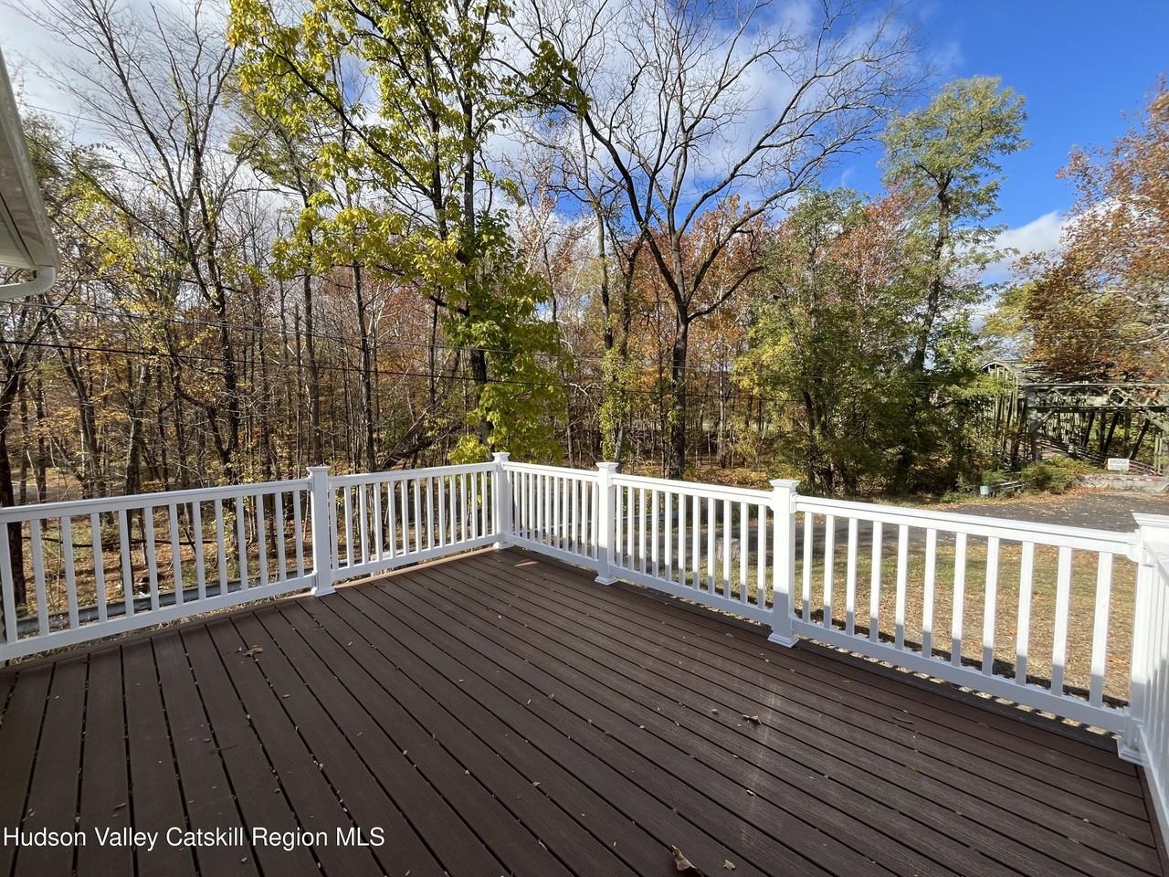 148 Port Ben Rd - Photo 5 of 35