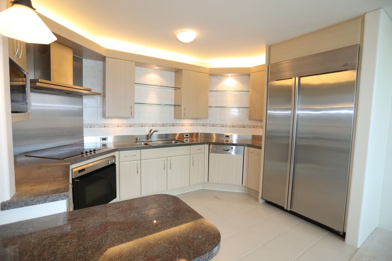 88 Piikoi St #1004 - Photo 6 of 32