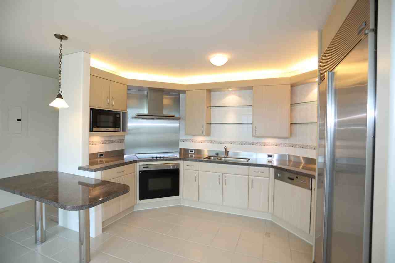 88 Piikoi St #1004 - Photo 7 of 32