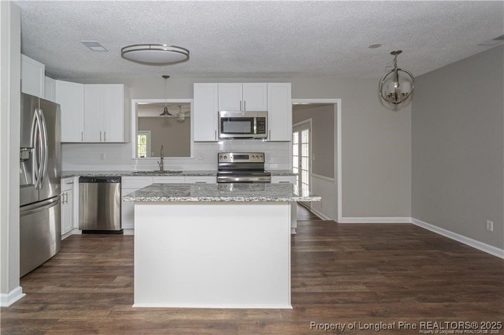 820 Algood Ave - Photo 4 of 30