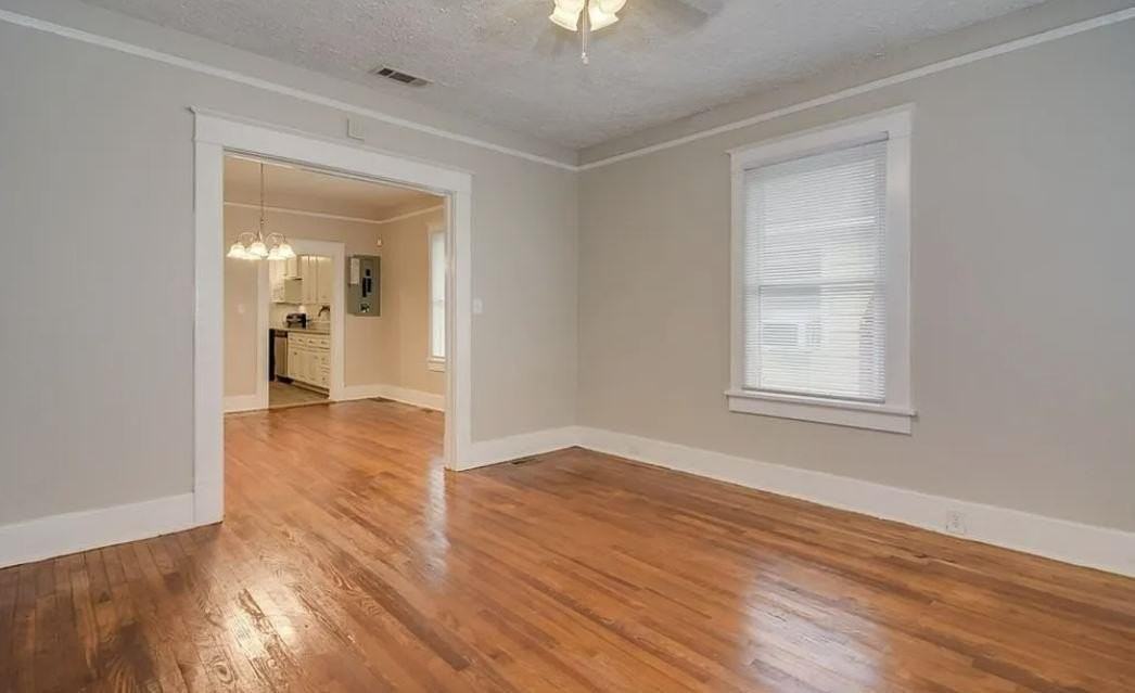 1963 Battle Row - Photo 3 of 16