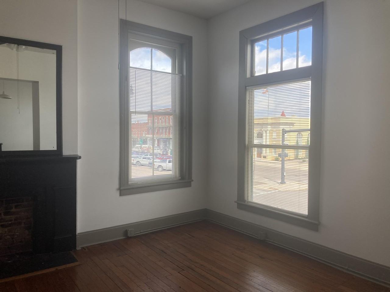 1050 Broad St - Photo 4 of 8