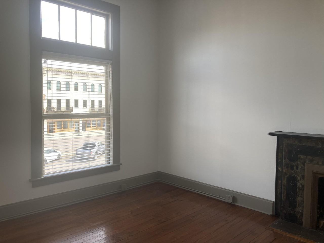 1050 Broad St - Photo 7 of 8