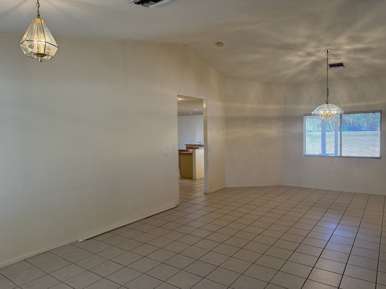 7917 E Waverly St - Photo 2 of 29