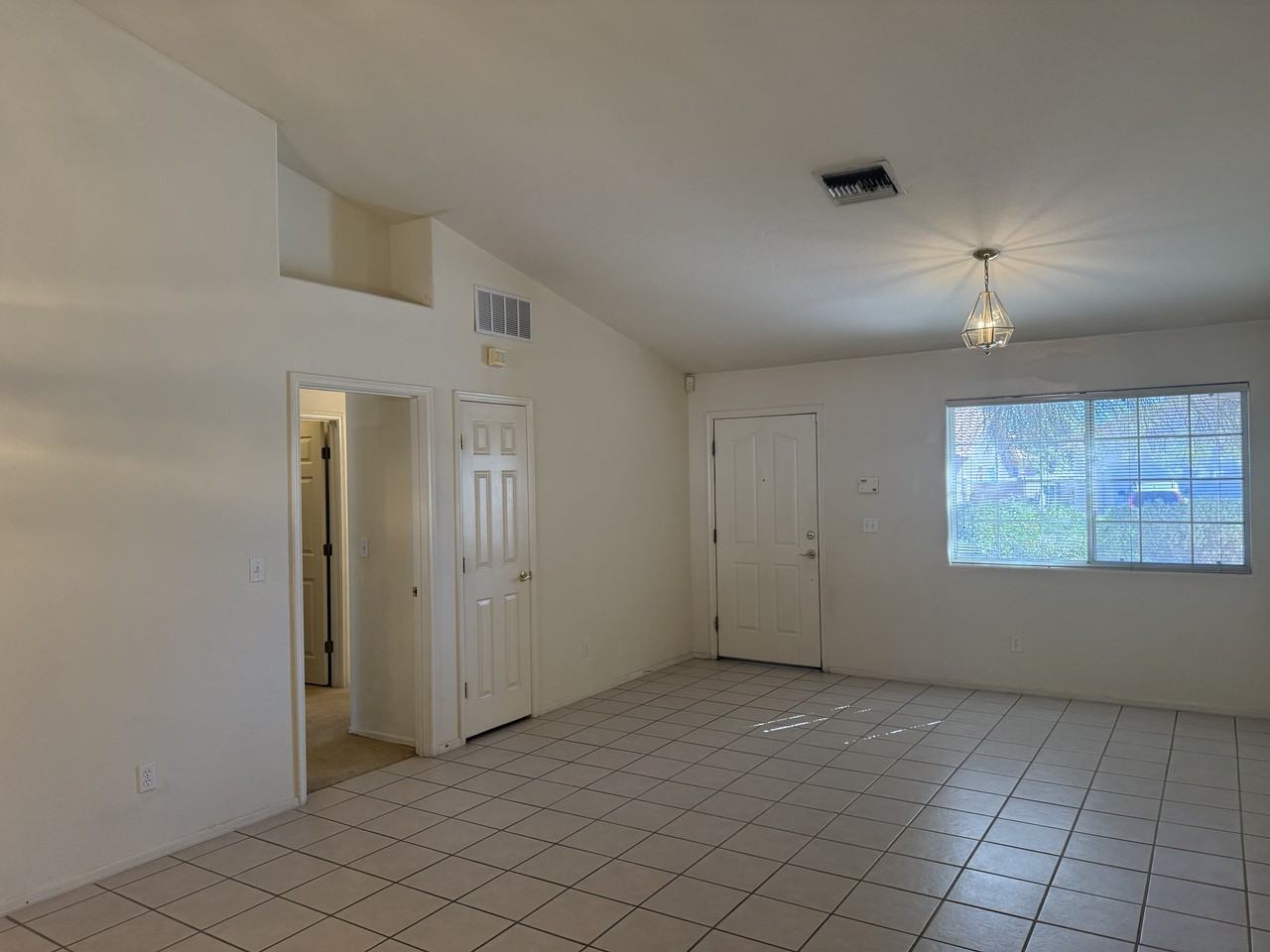 7917 E Waverly St - Photo 3 of 29