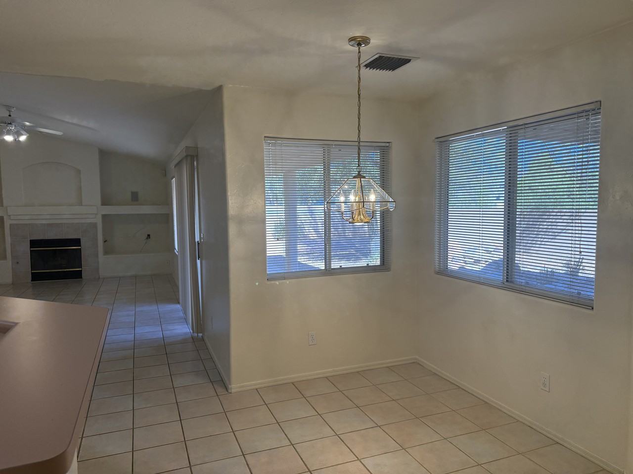 7917 E Waverly St - Photo 4 of 29