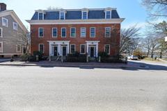 290 Pleasant St - Photo 1 of 1