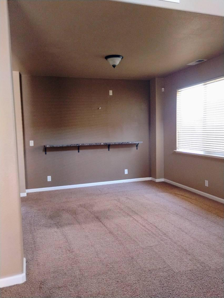 4517 Sun Down Pl - Photo 4 of 9