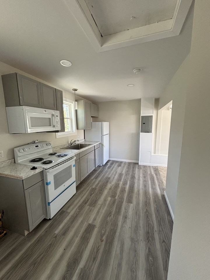 6548 Lee Jackson Hwy - Photo 3 of 5