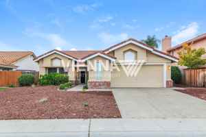 featured image of 1418 Lorimer Way