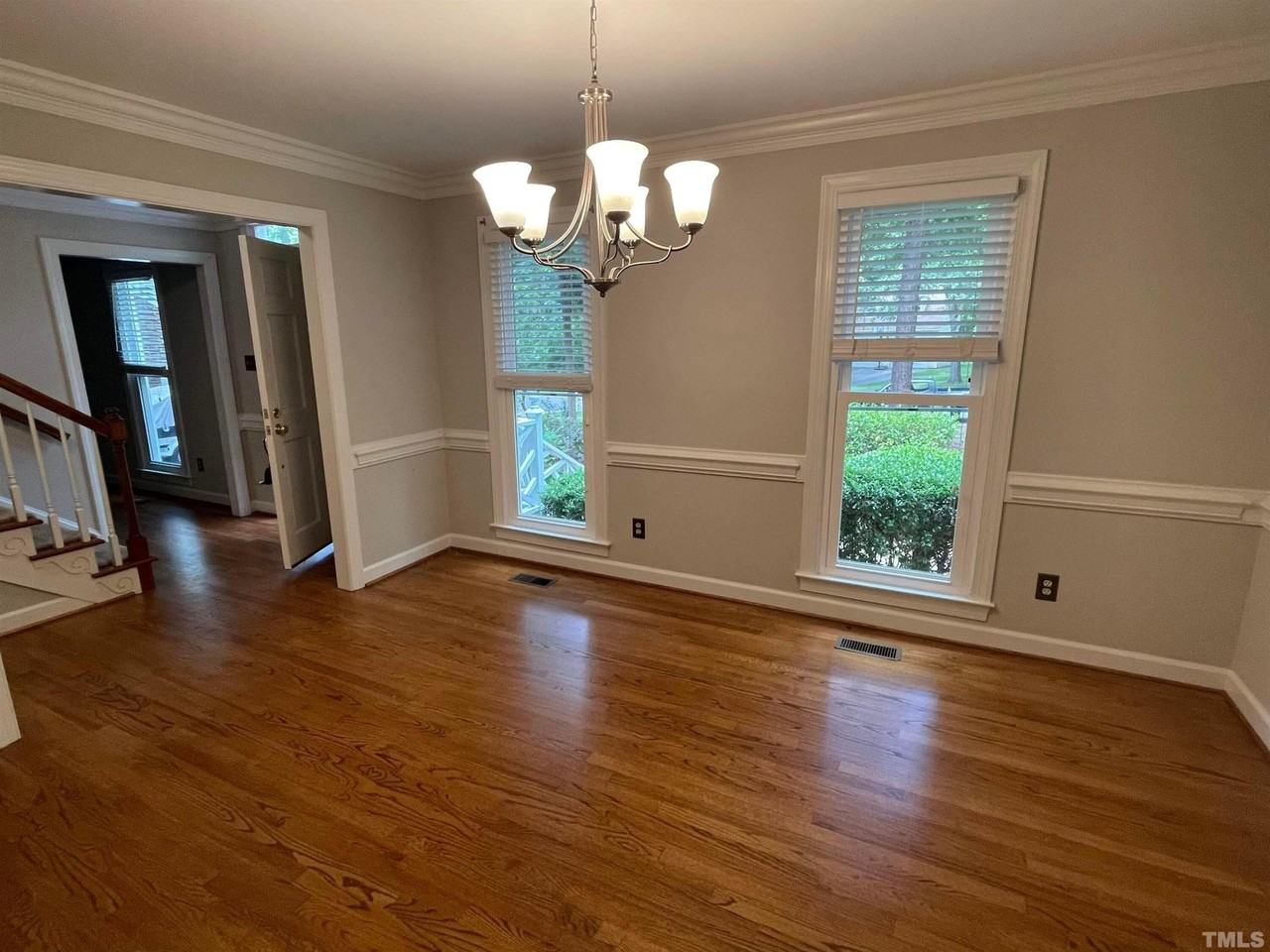 107 Bonner Ct - Photo 6 of 40