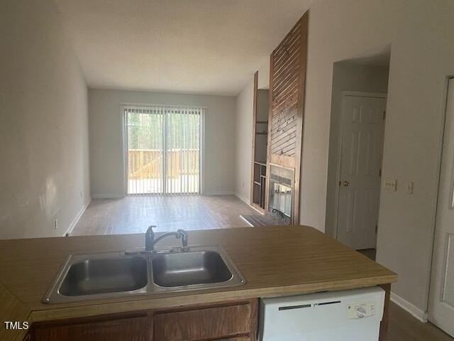 937 W Chatham St - Photo 2 of 9