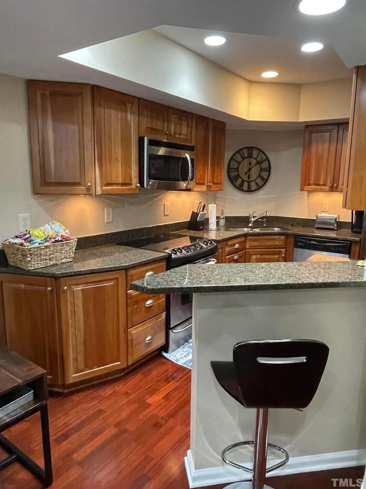 720 Bilyeu St Unit 203 #203 - Photo 5 of 13