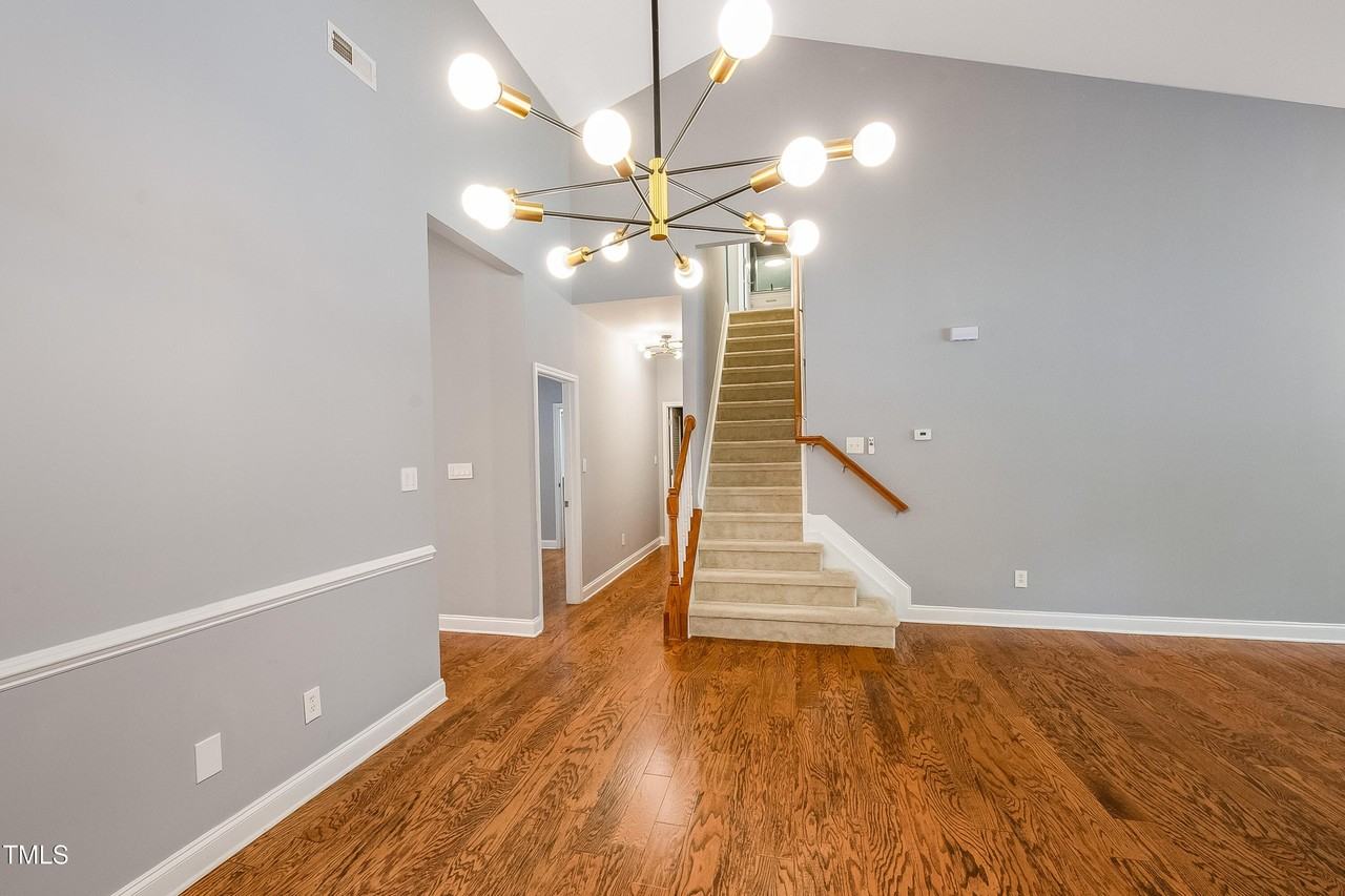 409 Tresa Brook Ct - Photo 5 of 26