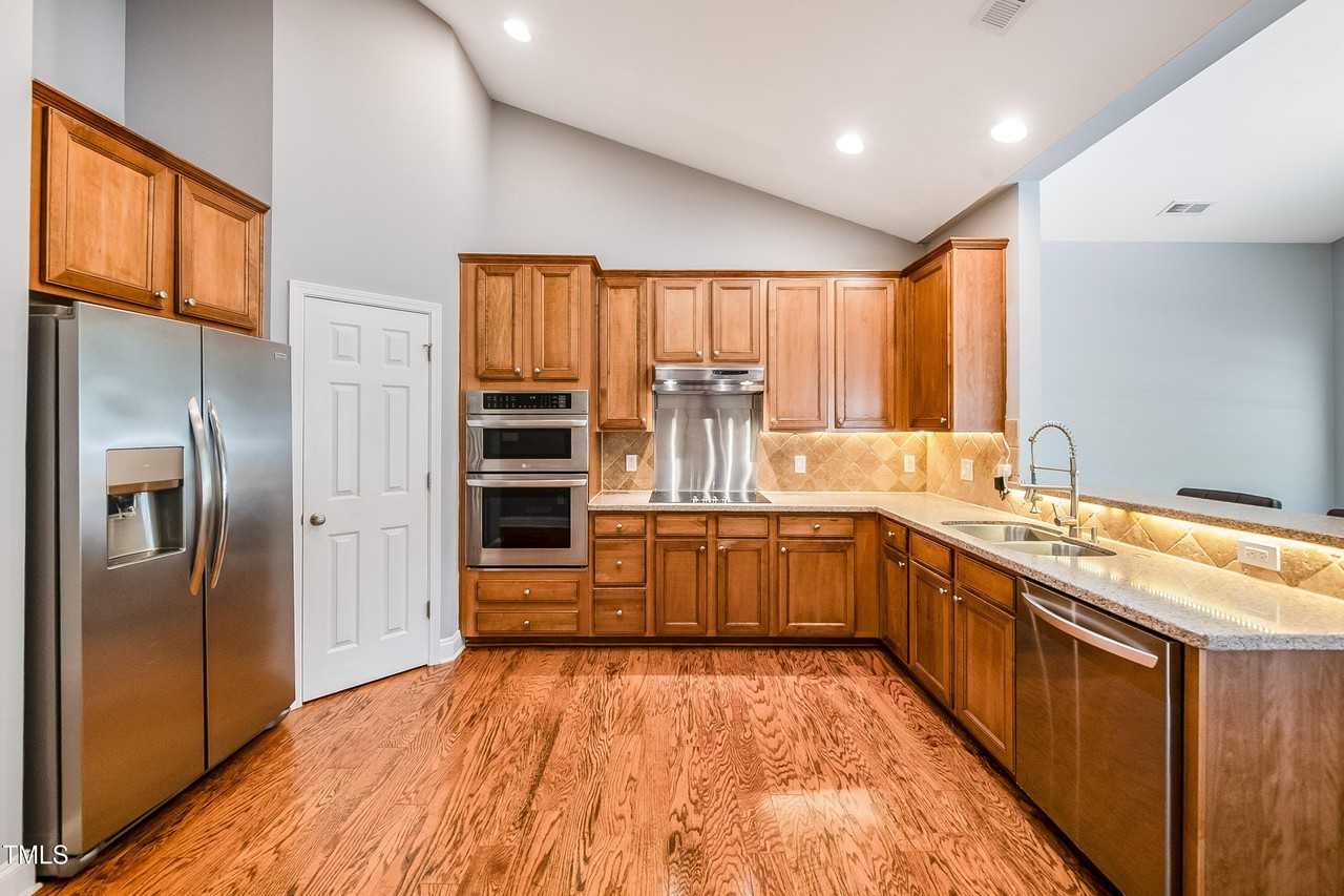 409 Tresa Brook Ct - Photo 6 of 26