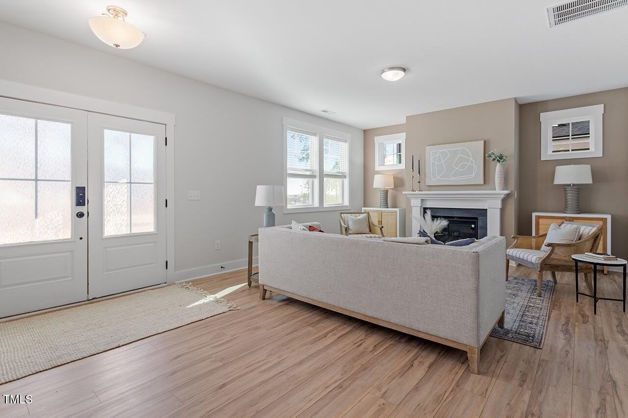 539 Vine Pkwy - Photo 5 of 35