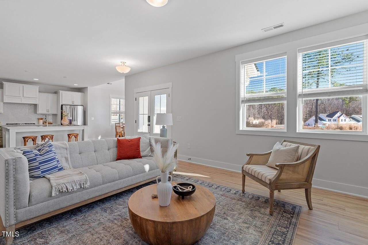 539 Vine Pkwy - Photo 6 of 35