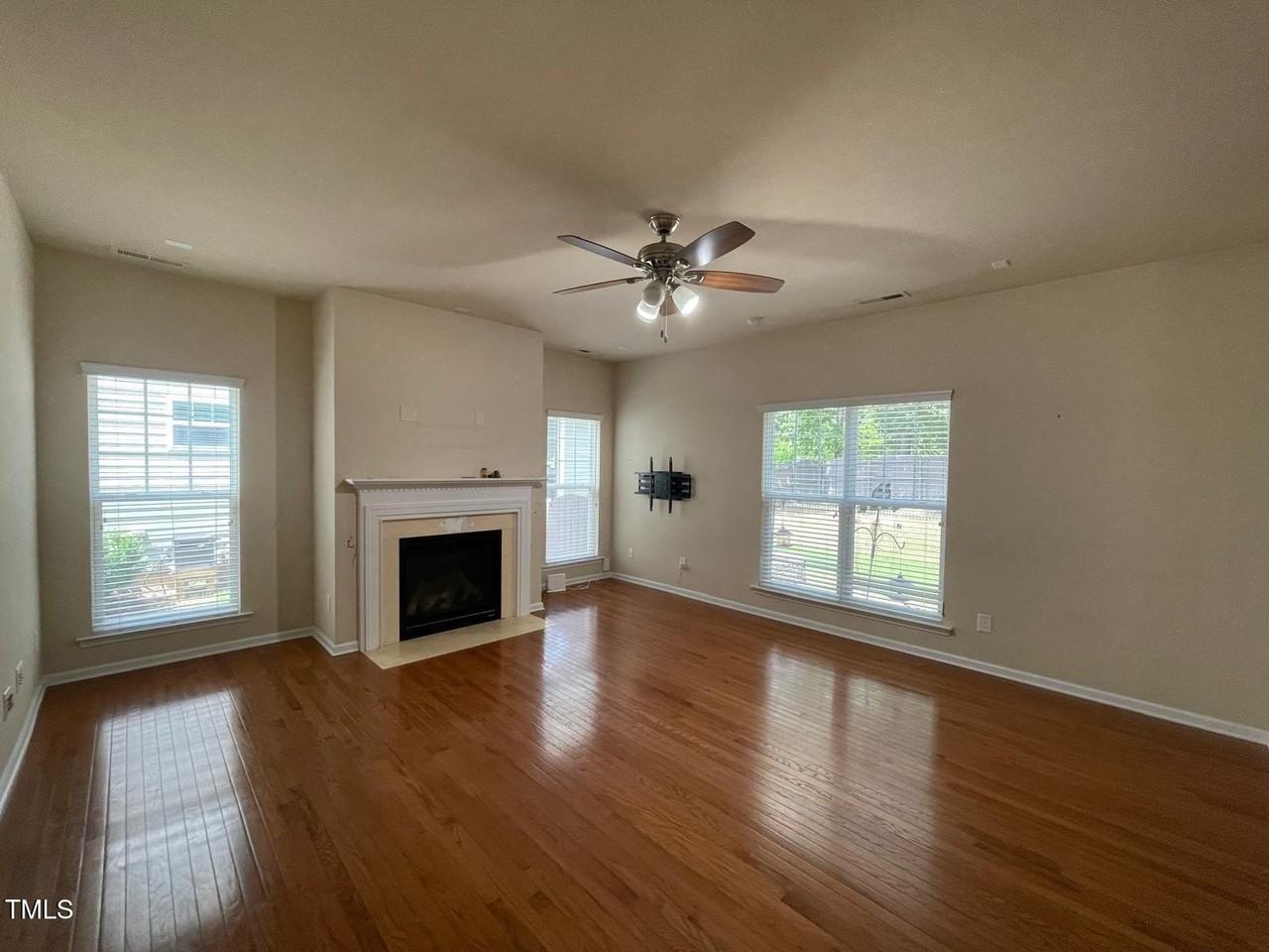 2107 Toad Hollow Trl - Photo 2 of 28