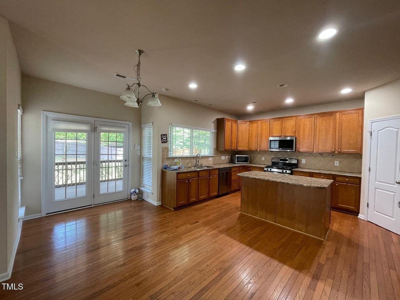 2107 Toad Hollow Trl - Photo 5 of 28