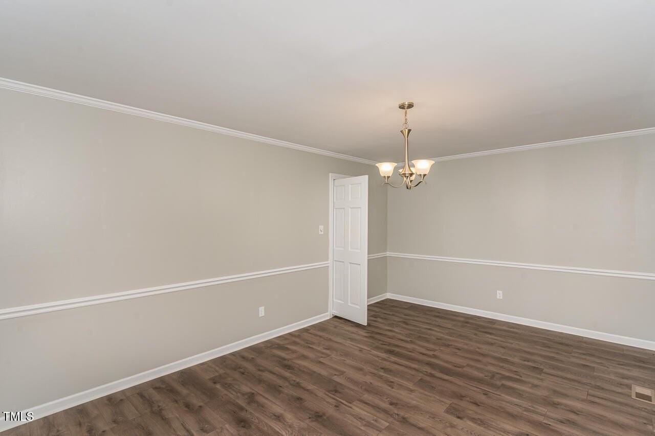 6824 Branton Dr - Photo 4 of 35