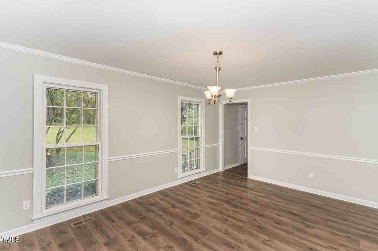 6824 Branton Dr - Photo 5 of 35