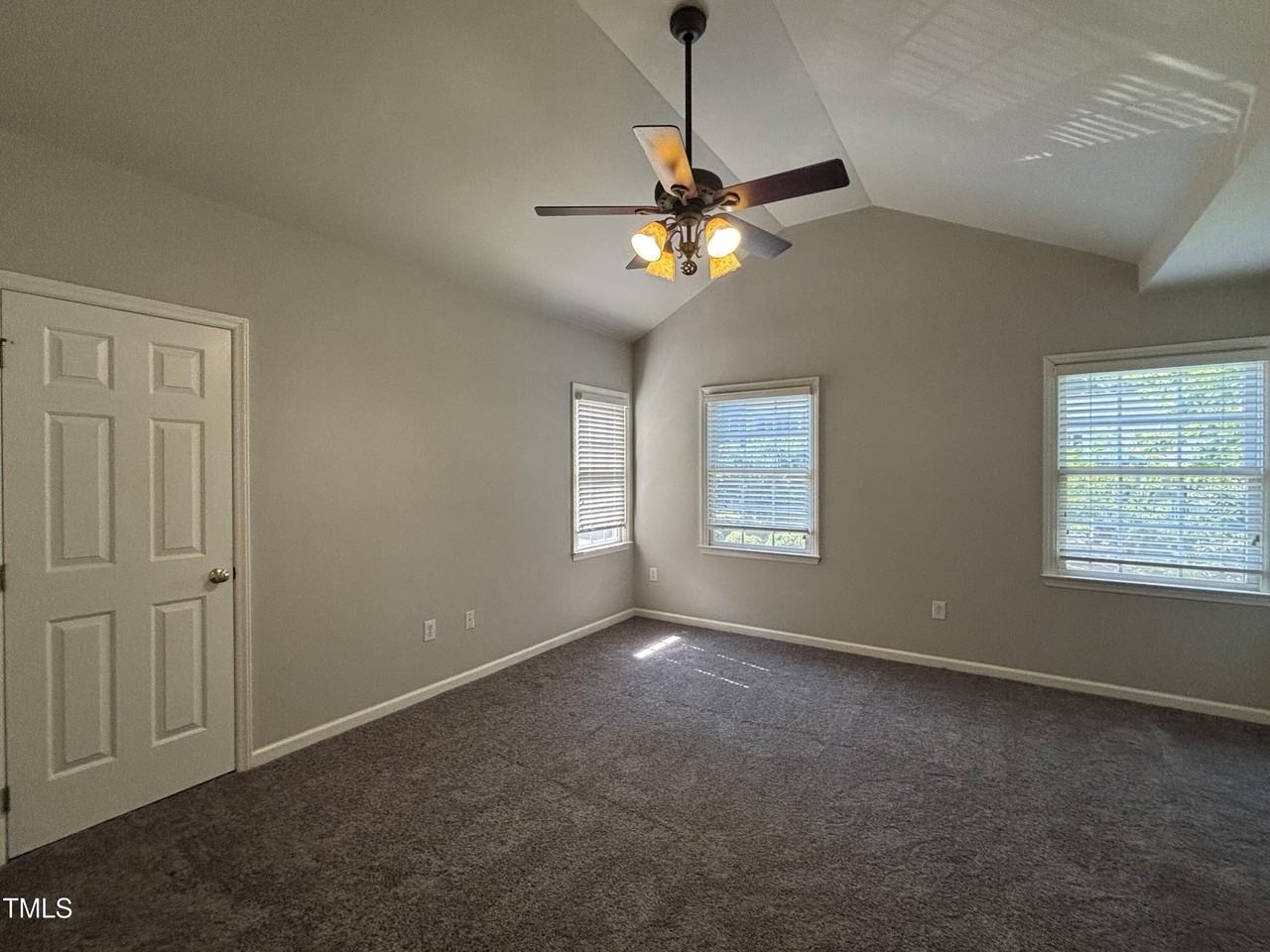 304 Skinny Pine Ct - Photo 7 of 15