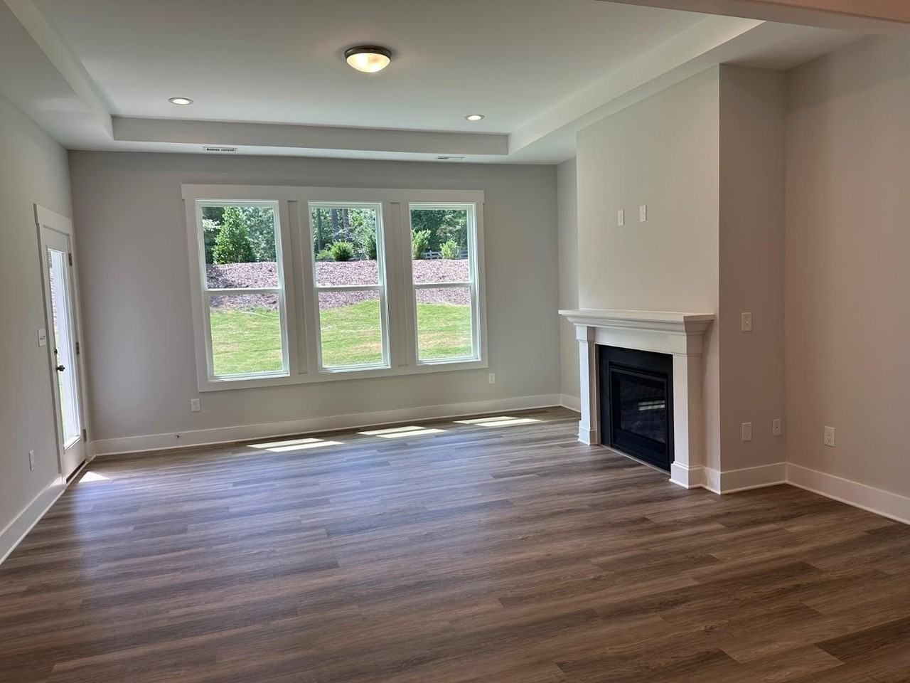 1025 Lacala Ct - Photo 2 of 23