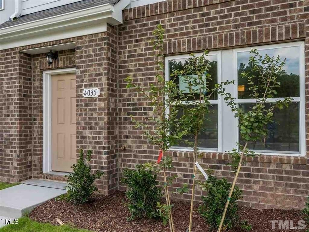 4035 Mahal Ave - Photo 2 of 29