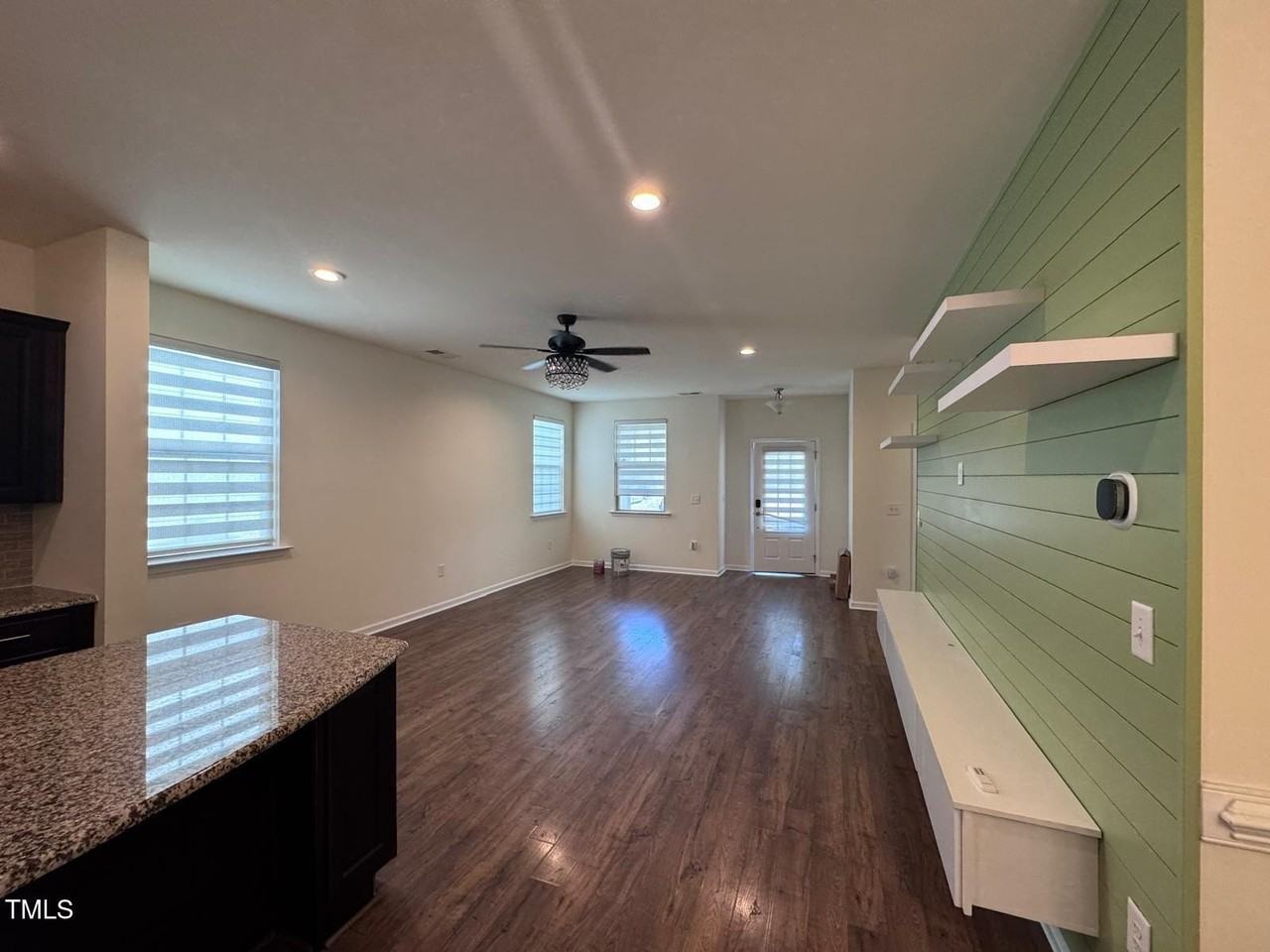 1205 Elliott Ridge Ln - Photo 7 of 32