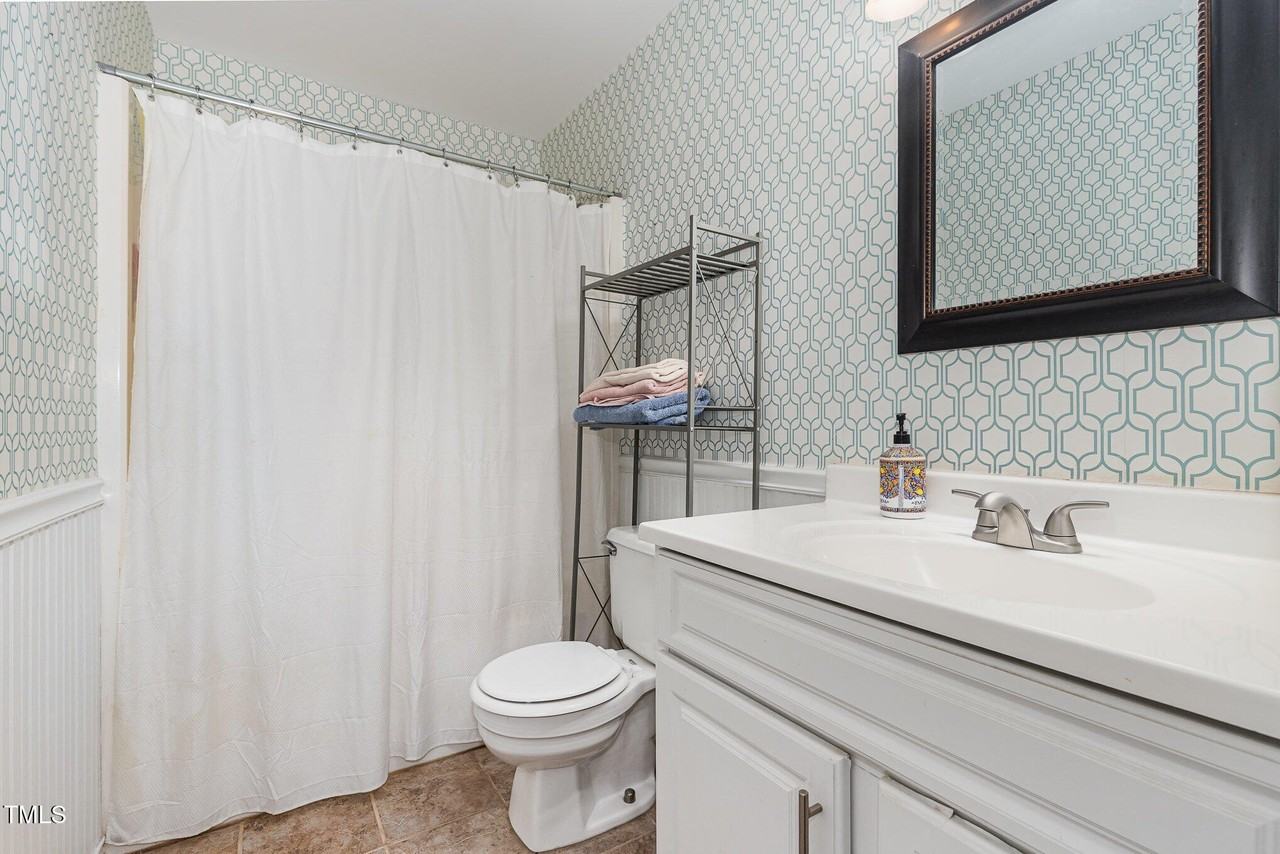 6225 Waterside Ln - Photo 7 of 10