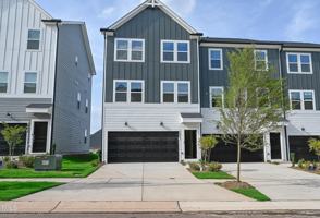 featured image of 1511 Tamarisk Ln