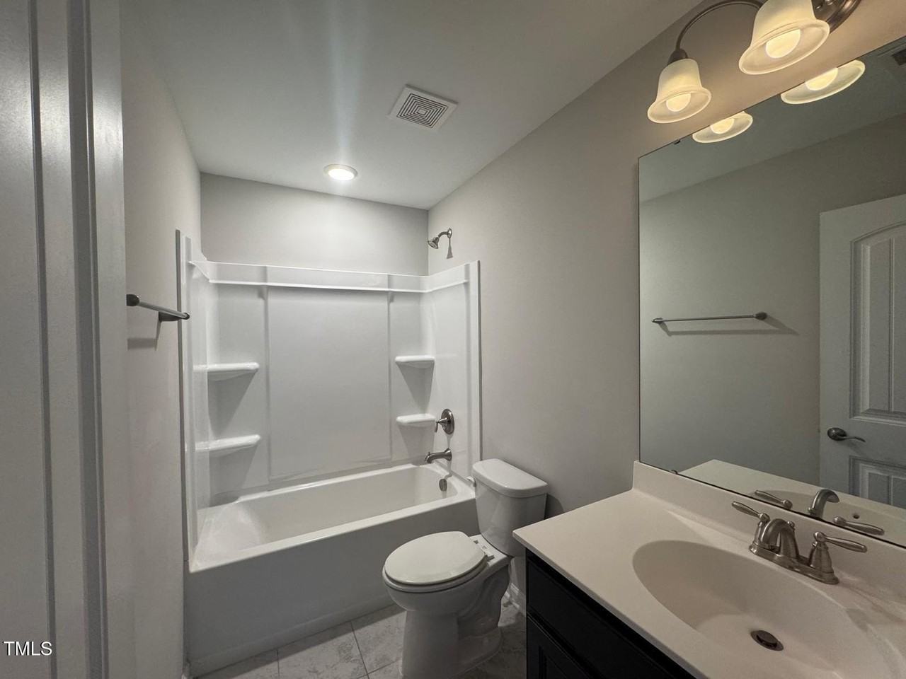 8008 Reedybrook Xing - Photo 7 of 27