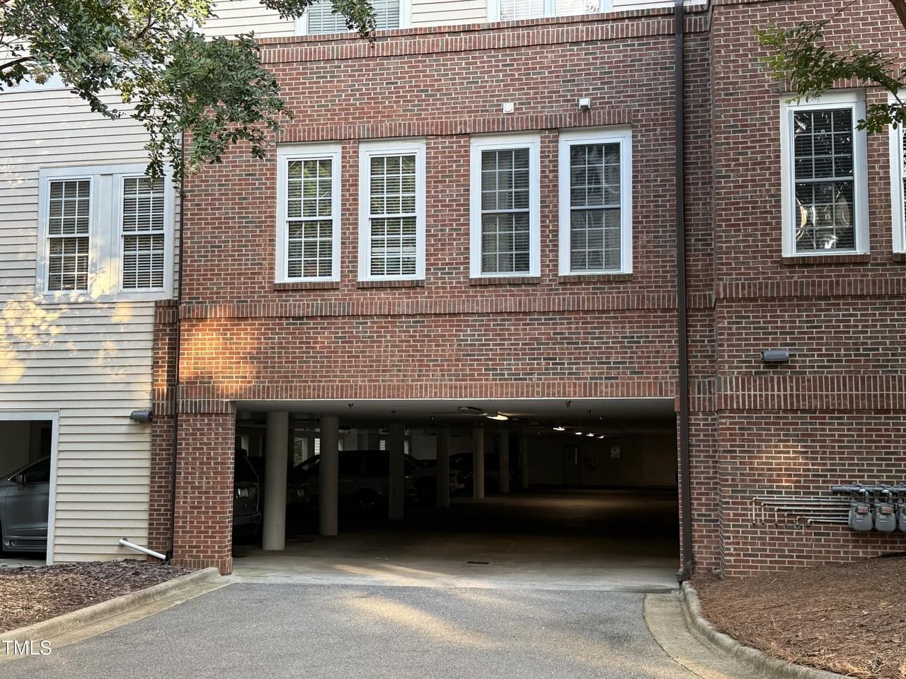 108 Northbrook Dr Apt 201 #201 - Photo 6 of 32