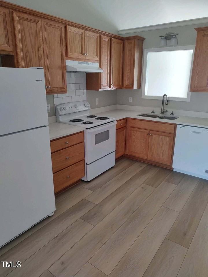 34 Holly Mar Rd - Photo 4 of 8