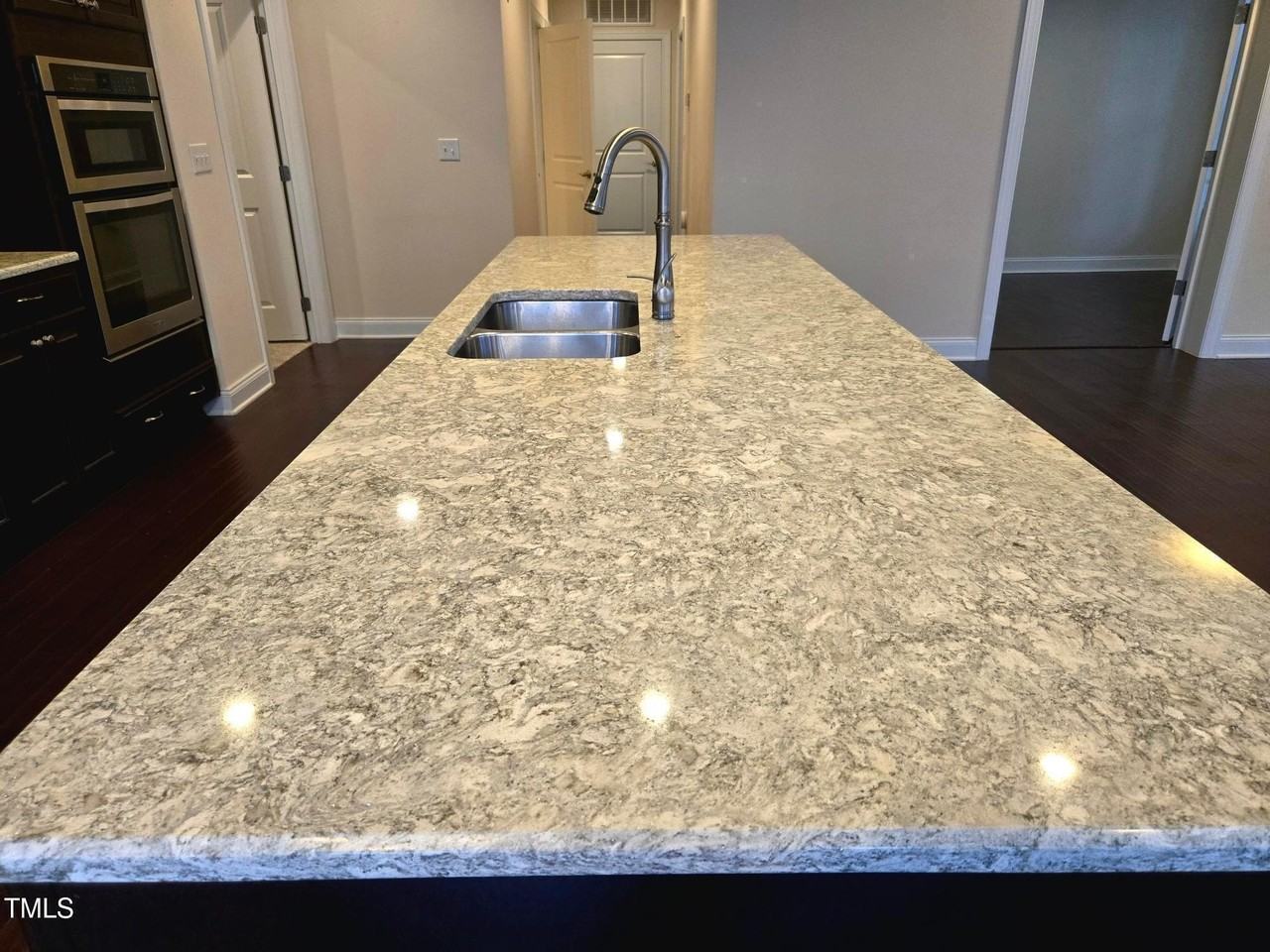 10420 Sablewood Dr Unit 102 #102 - Photo 7 of 15