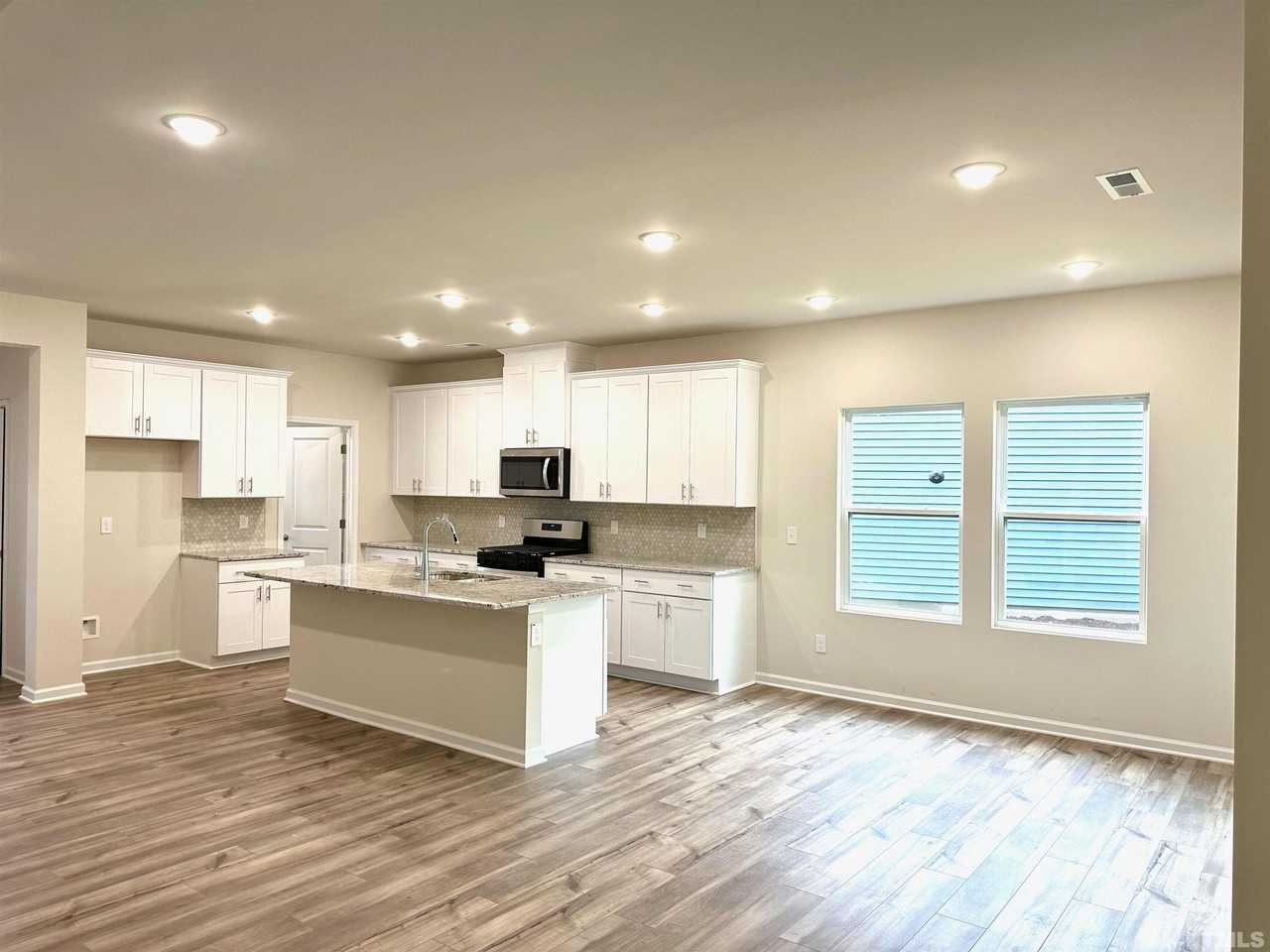 7111 Stratified Ct - Photo 4 of 18