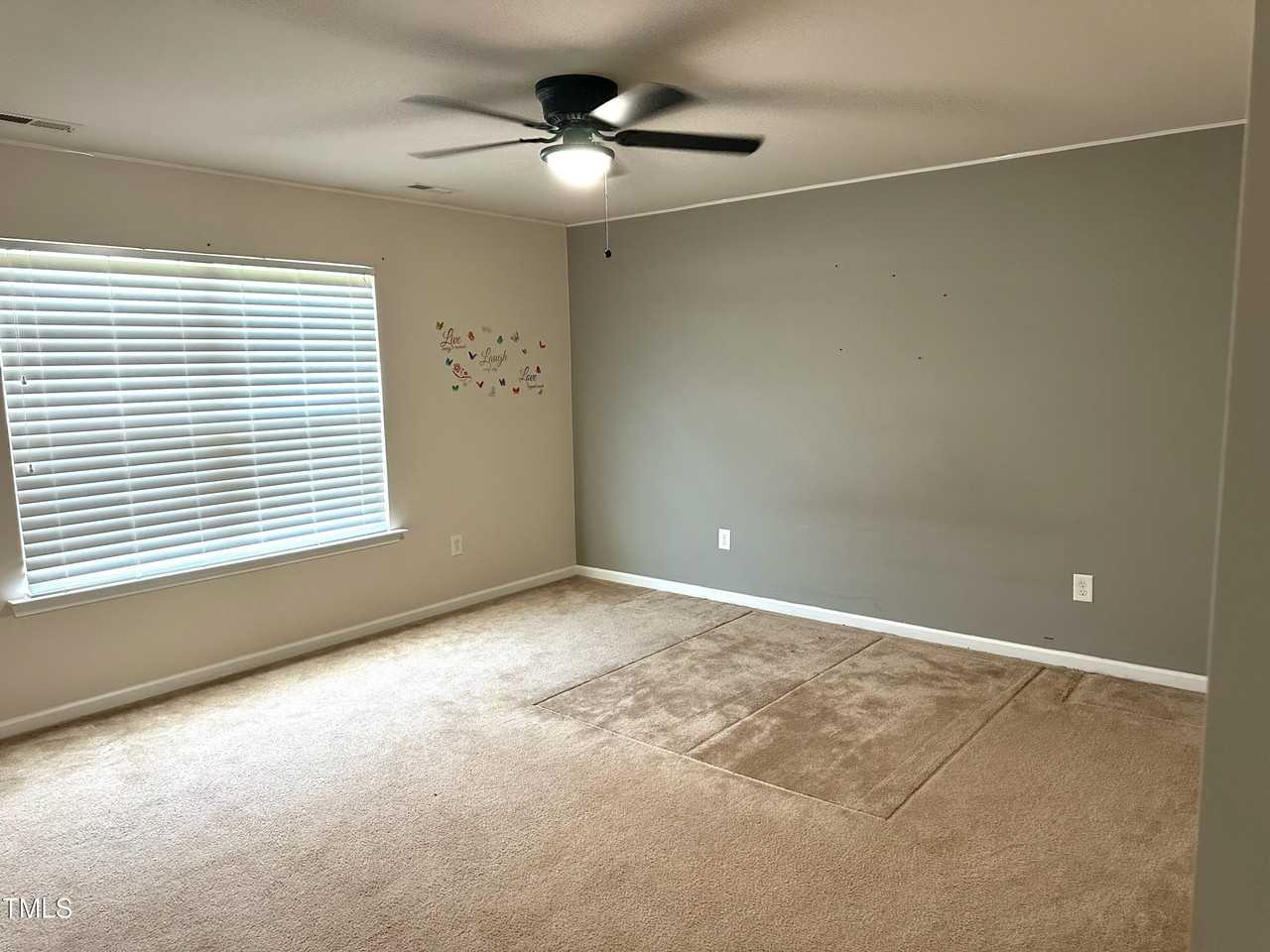 2542 Girvan Dr - Photo 5 of 21